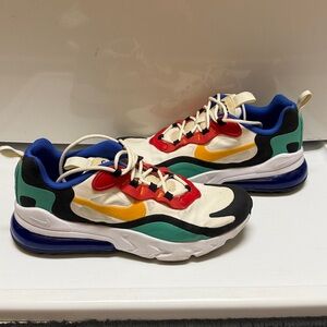 Nike Air Max 270 React (GS)
Phantom/University Gold